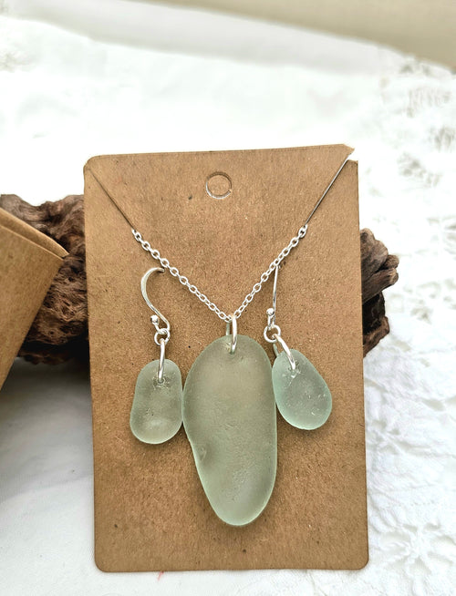 Authentic Seaglass Necklace and earrings set from North East English Coast ✨️